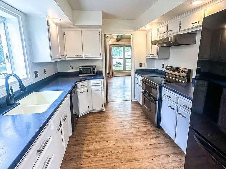 713 Tenikat St — Photo 14