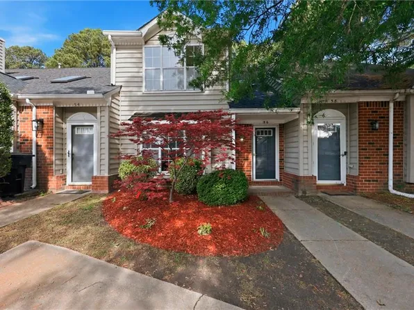 56 Candlelight Ln, Portsmouth, VA 23703