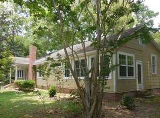 902 Solomon Dairy Rd, Quincy, FL 32352