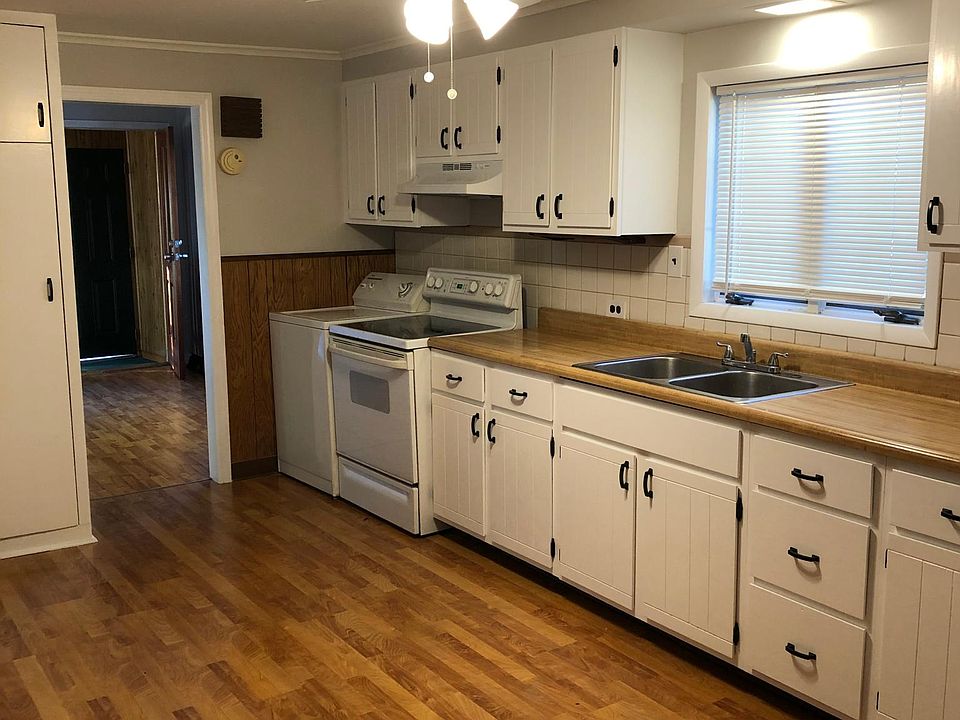 1st image of 74 Viall Ave #1