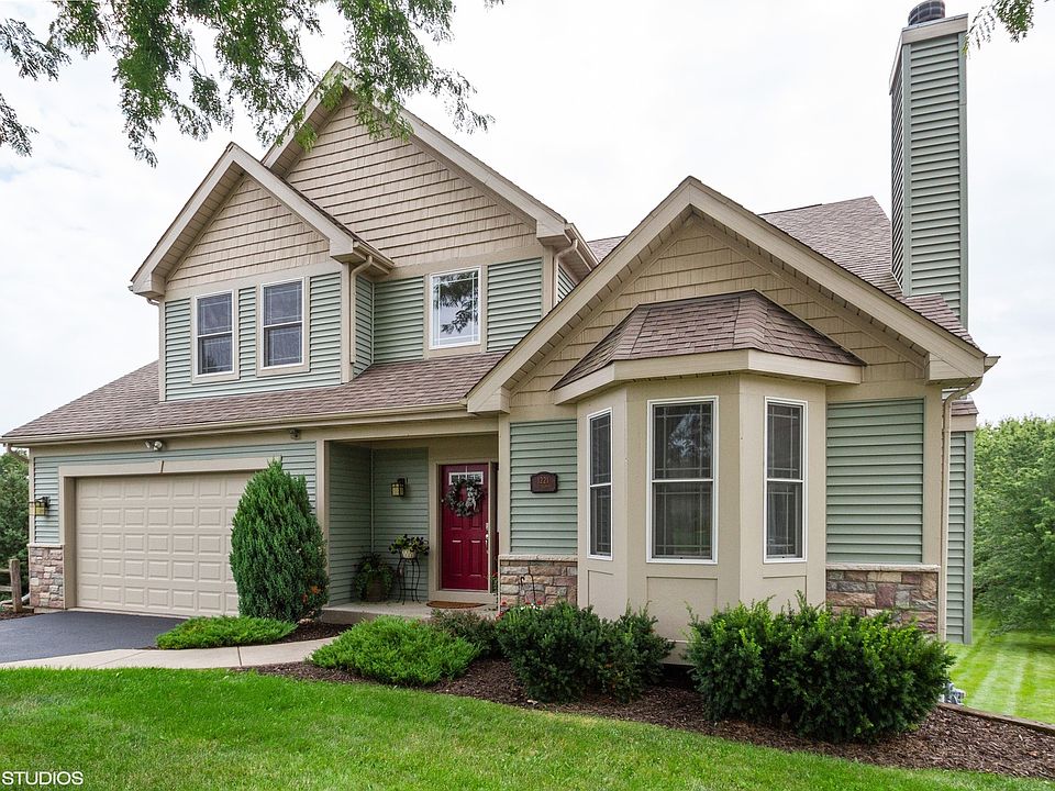 2nd image of 1221 Winged Foot Dr