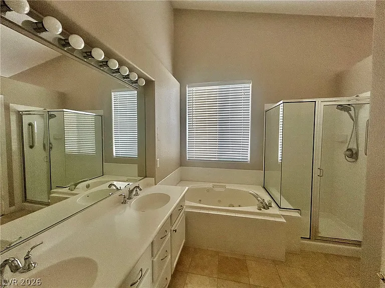 9737 Derbyhill Cir — Photo 15