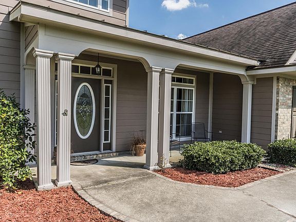 4th image of 805 Pope Dr