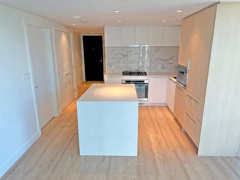 1500 Fern St #1402 — Photo 8