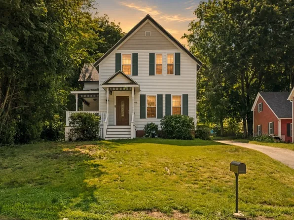 998 Boston Rd, Haverhill, MA 01835