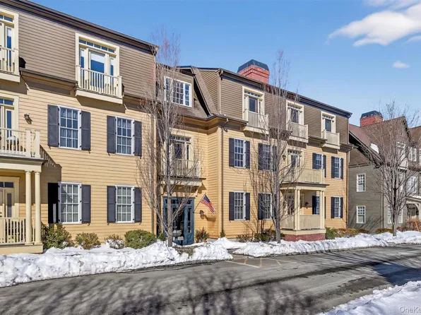 17 Cropsey Street #1D, Warwick, NY 10990