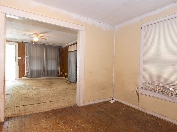 4th image of 3400 Homan Ave