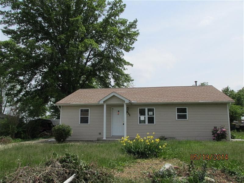 2nd image of 931 Caroline St