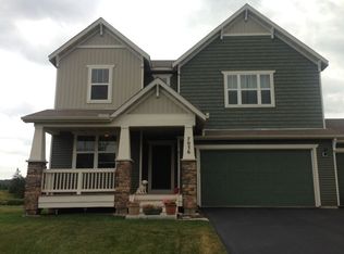 7036 Oak Ridge Ct, Shakopee, MN 55379