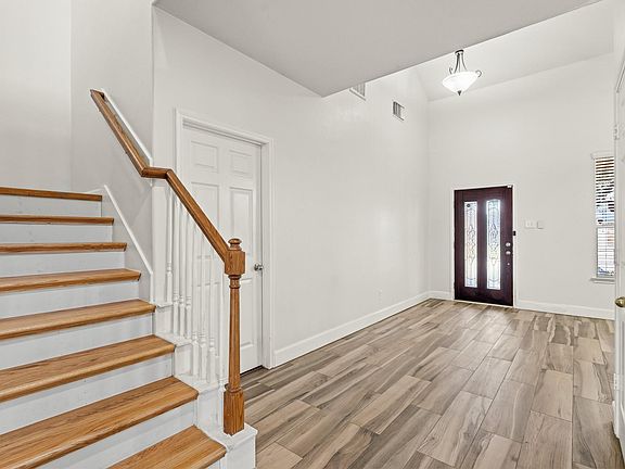 5th image of 15238 Olmstead Park Dr