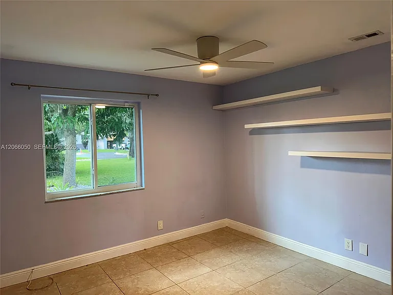 11907 Jennifer Way — Photo 9