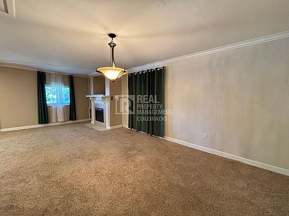 4th image of 8458 Princeton St