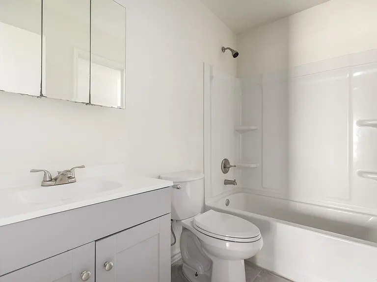 615 N Arrowhead Dr — Photo 18