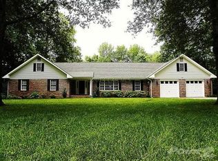 1821 E Clear Lake Dr, Salisbury, MD