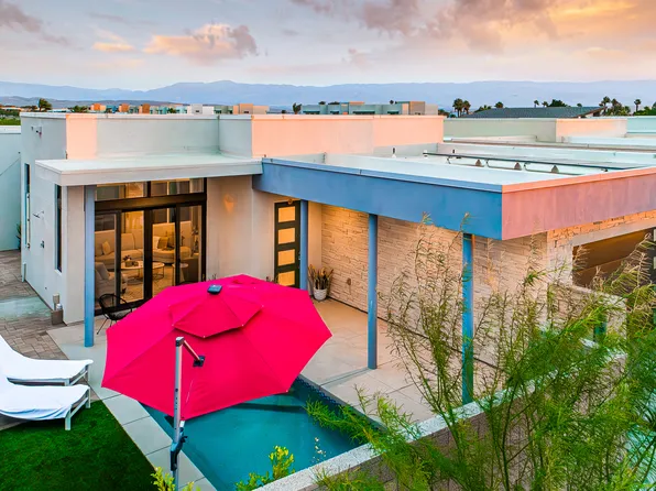 814 Nugget Ln, Palm Springs, CA 92262