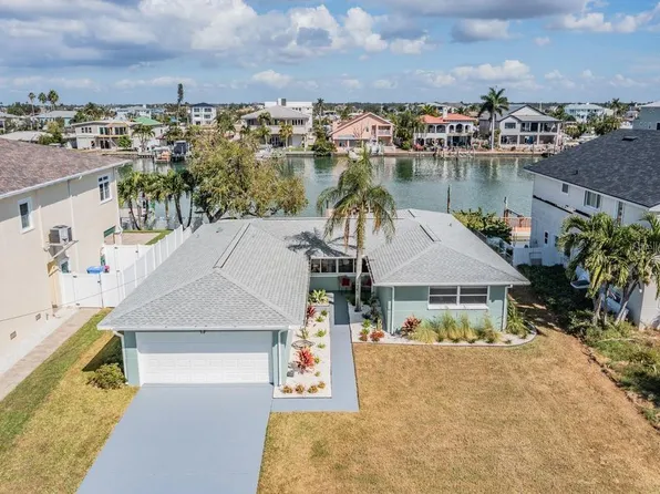 11305 5th St E, Treasure Island, FL 33706