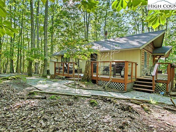 3rd image of 109 Teaberry Trail