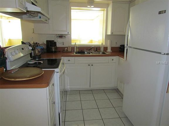 4th image of 224 79th Ave NE