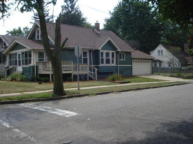 1st image of 63 East Ave N