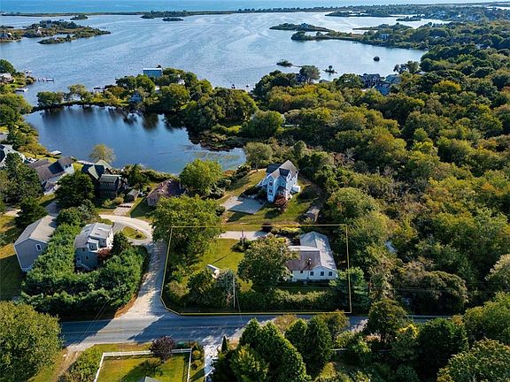 2nd image of 11 Marine Dr