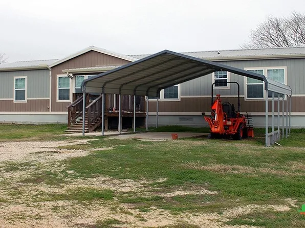 3343 Fm 713, Lockhart, TX 78644