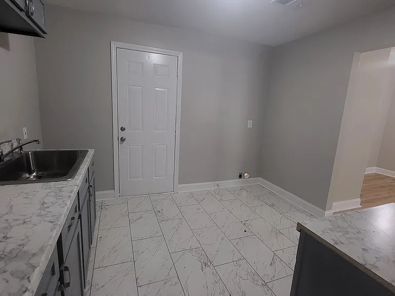 4220 Gailwood Ave — Photo 6