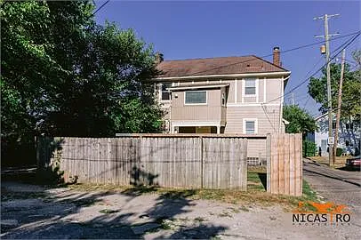 2140 Waldeck Ave — Photo 14