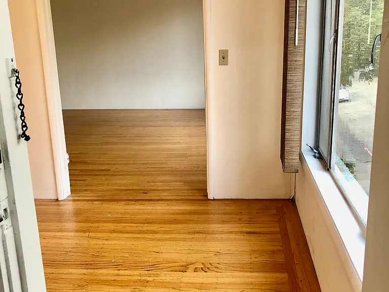 2450 Warring St #33 — Photo 3