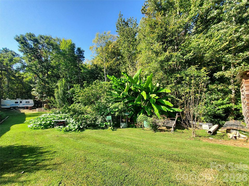 1st image of 4715 Needmore Rd #3