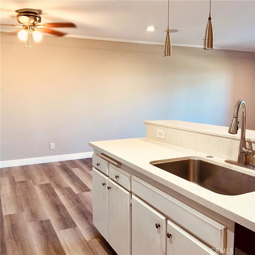 2 bed, 1254 sqft, $2,800 — Photo 2
