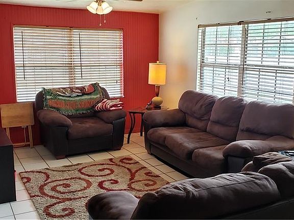 3rd image of 701 49th Ave N