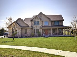 648 Hidden Meadows Dr, Miamisburg, OH 45342