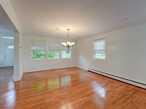 5th image of 10 Toye St