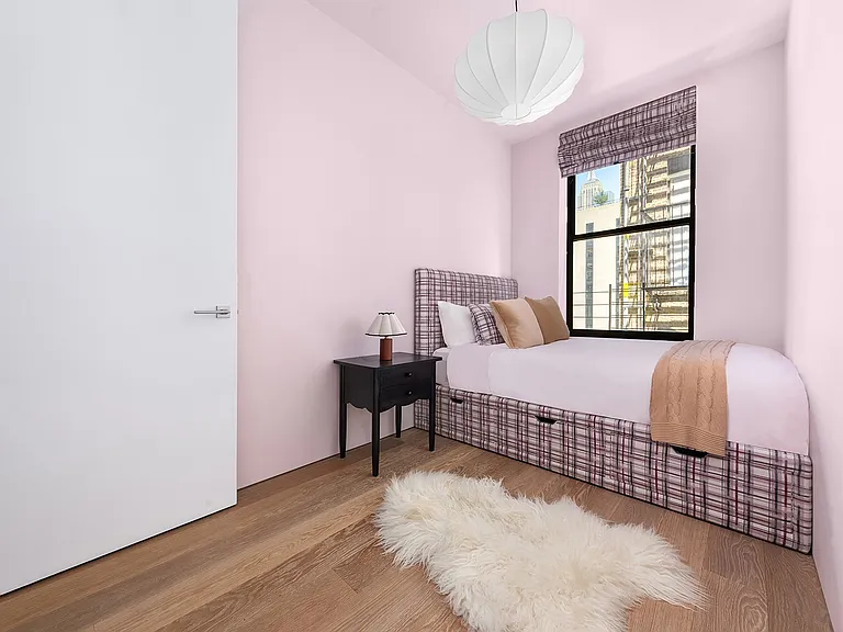 27 E 22nd St #6 — Photo 6