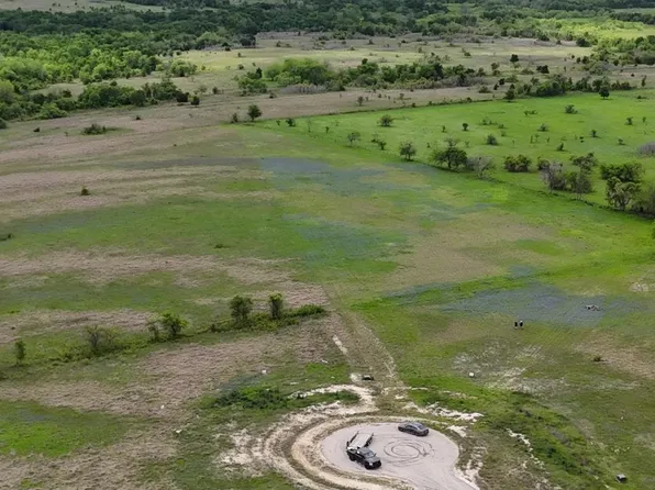 103 Meadow View Trl, Hillsboro, TX 76645