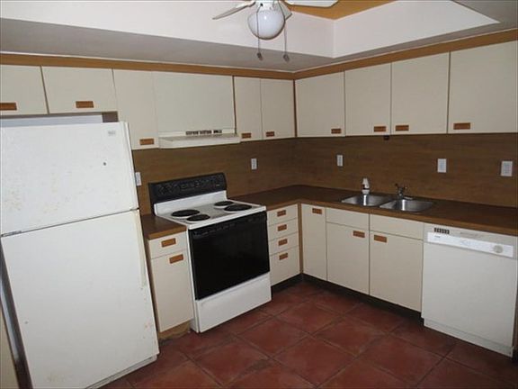 5th image of 9456 SW 123 Avenue Ct