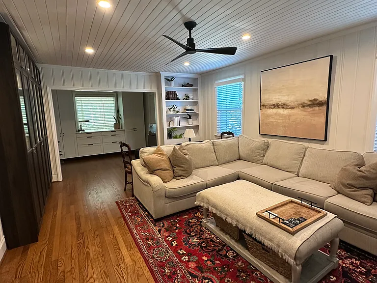 2200 Laburnum Ave — Photo 3