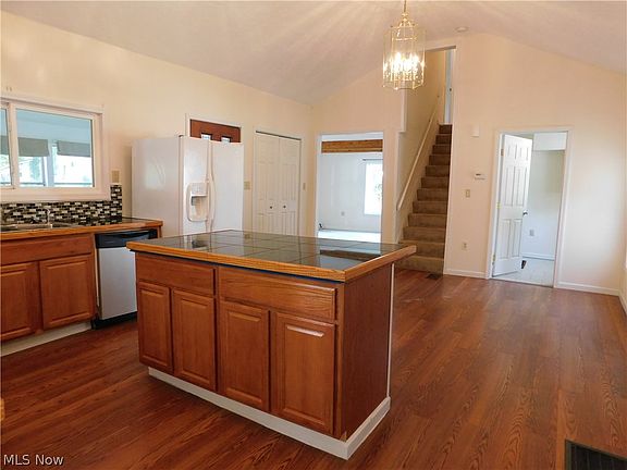 3rd image of 2795 Center Usr St #20