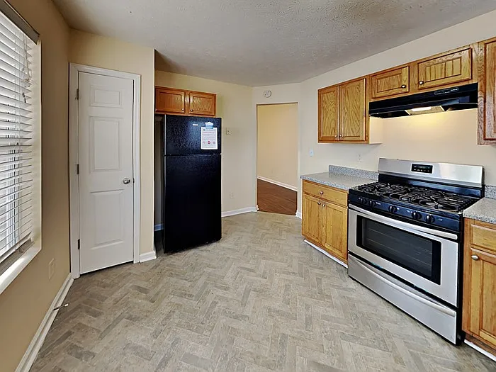 1445 Lafayette Sq — Photo 9