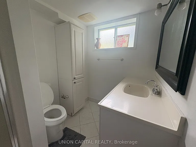 248 James Ave #LOWER — Photo 13