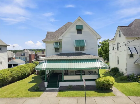16 S 5th St, Youngwood, PA 15697