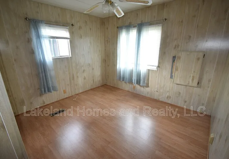 1567 Longbow Dr — Photo 11