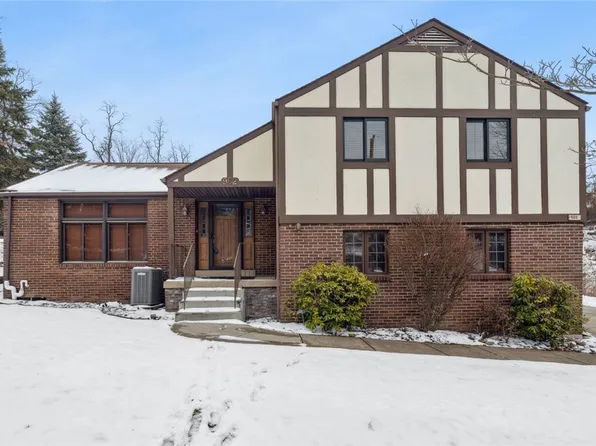 982 Braddock Rd, Pittsburgh, PA 15221