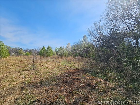 4th image of 2 E 500th Rd