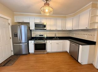 15 Laurel St, Somerville, MA 02143