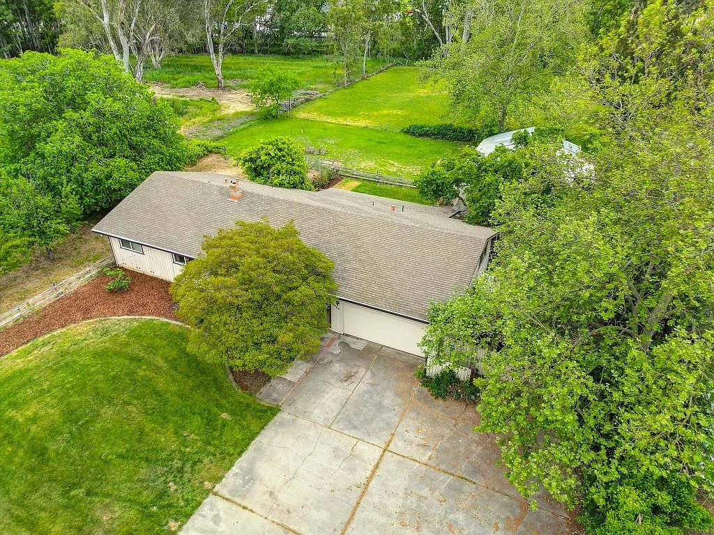 9666 Sheldon Rd photo 1