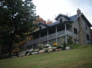 8316 Winding Run Rd, St Louisville, OH 43071