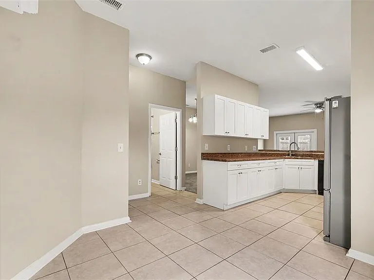 8301 N Marks St — Photo 9