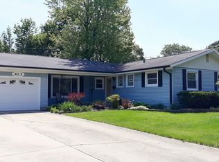 463 Indianwood Dr, Carol Stream, IL 60188