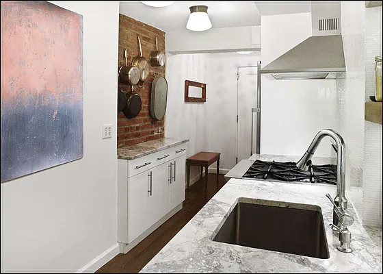 Sold by (Legacy) Elegran | media 11